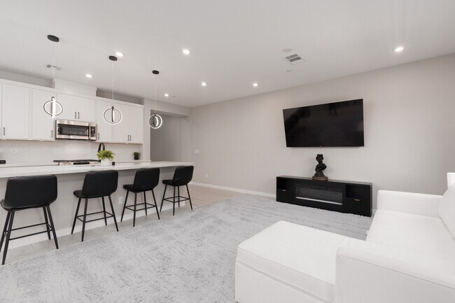 Photo - 11934 Vector Ray Ave