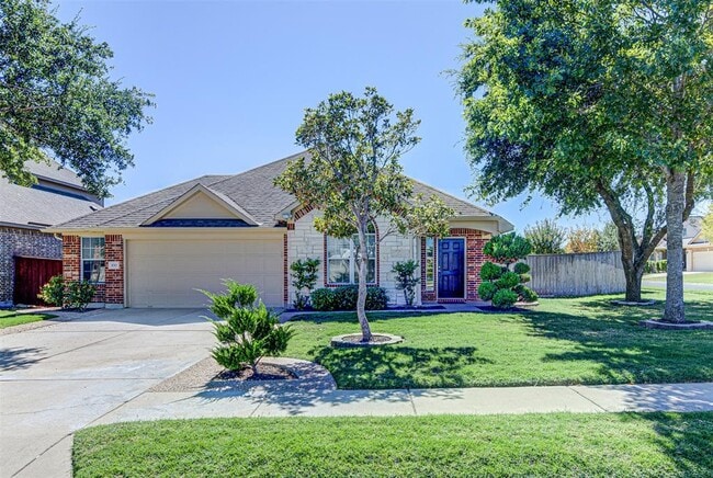 Photo - 100 Snowflake Dr House