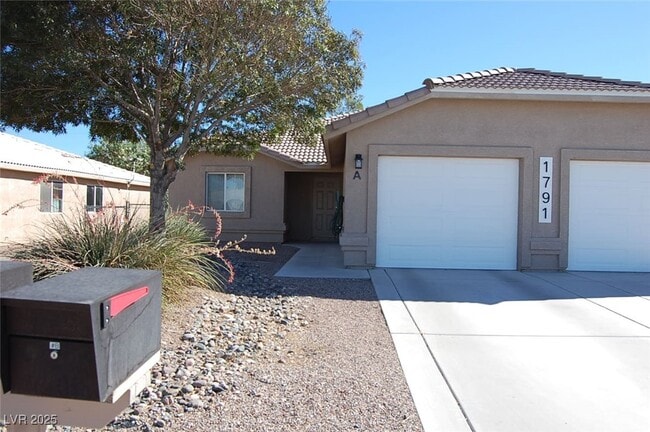 Building Photo - 1791 Sycamore Ave