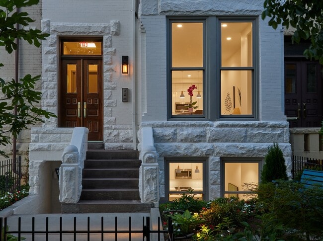 Building Photo - 1739 17TH ST NW Unit Apt 2
