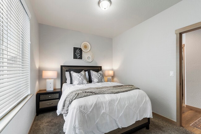 Guest Bedroom - Majestic Villas