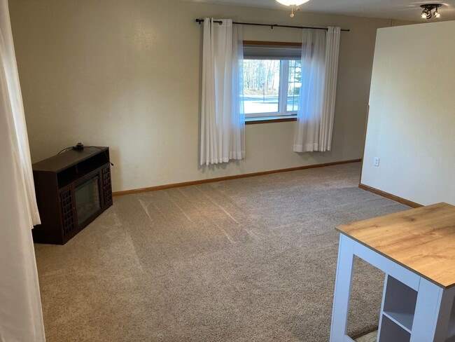 Photo - 4978 Maribe Dr Unit Apt A