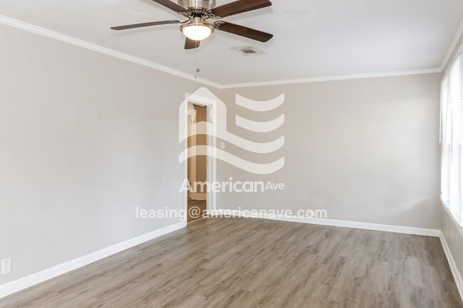 Photo - 2222 Harding Rd