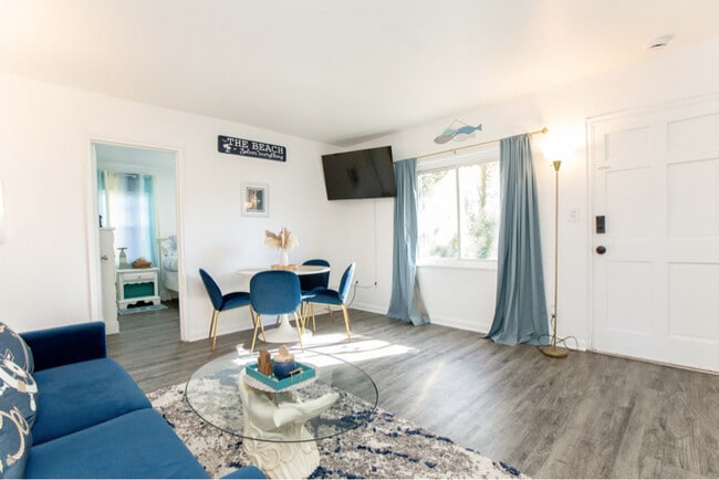 Photo - 1324 Hillside Ave Unidad D