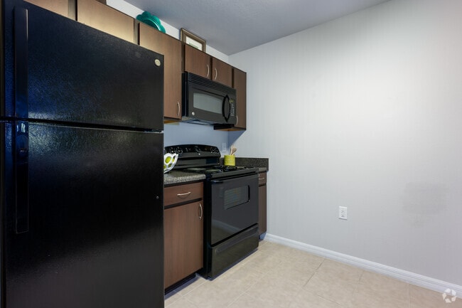 Hillbury 2BR, 2BA - 1,065SF - Kitchen - Innisbrook Village