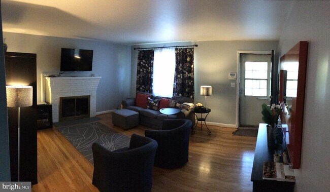 Photo - 6008 Jamestown Rd