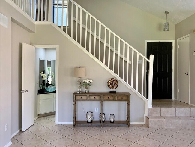 Photo - 1139 W Brompton Dr