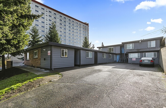 Building Photo - Pacific Terrace