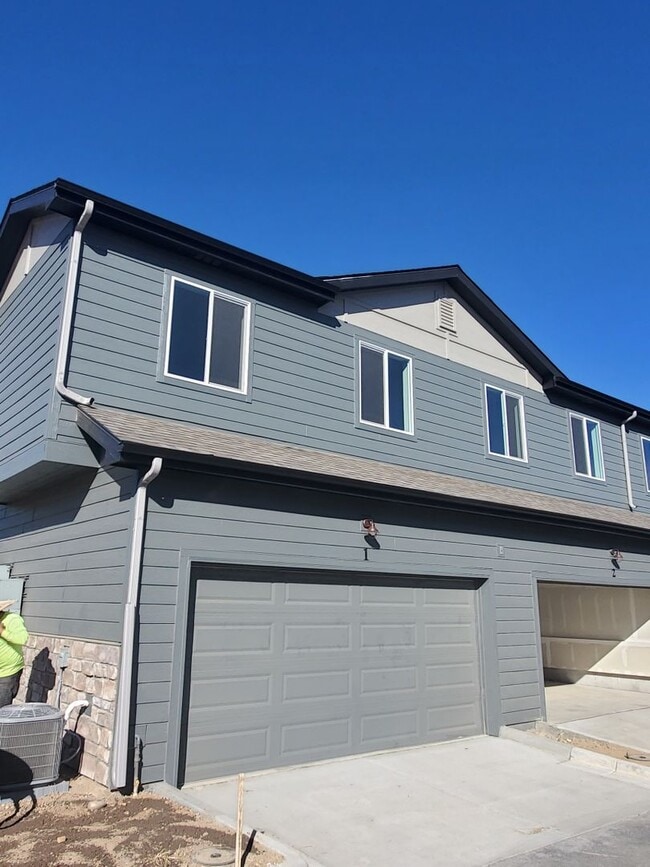 Photo - Updated and Bright 3 Bedroom Townhouse in Greeley!