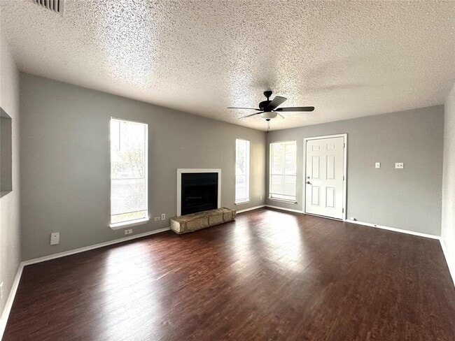 Photo - 12401 Tree Line Dr