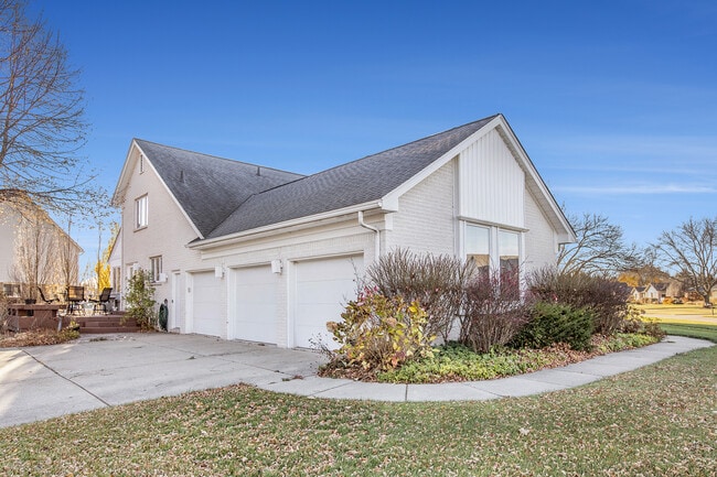 Photo - 46425 Palmer Dr