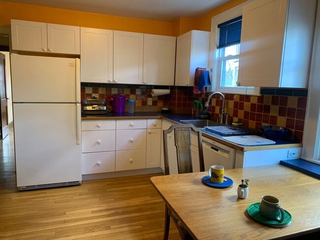 117 Sharon St Unidad 1 - Room 1
