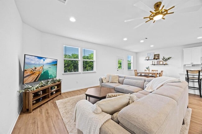 Photo - 7002 Nijinsky Dr