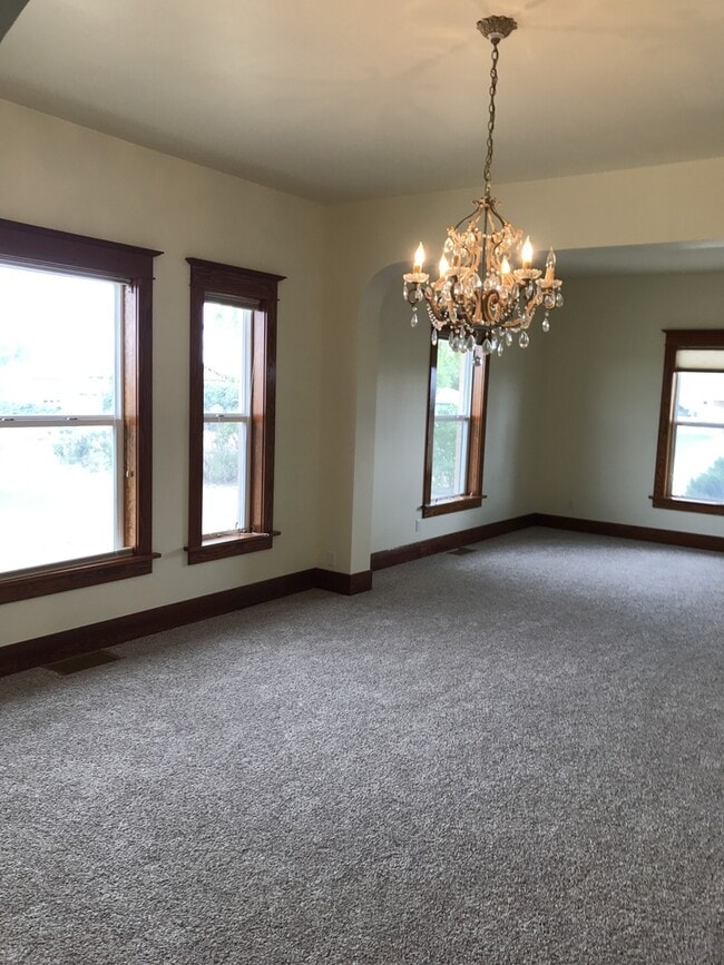 Photo - One of a kind ranch home with lake mountain views!