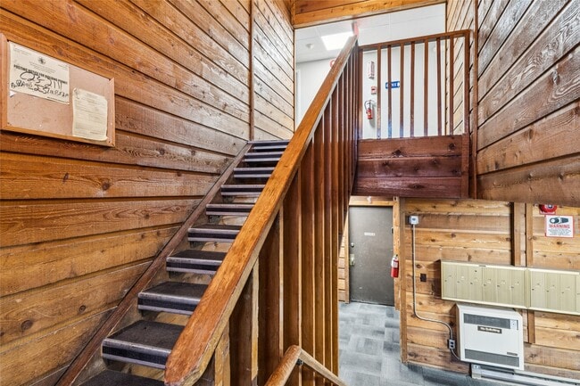 Photo - 1046 W 26th Ave