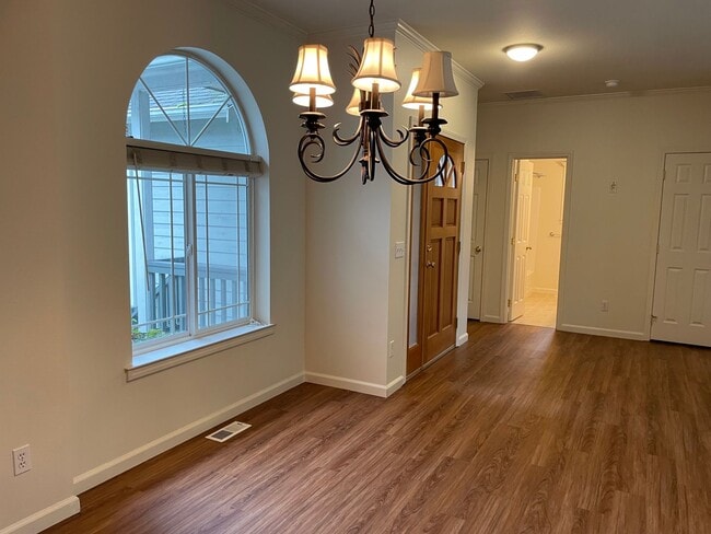 Photo - Lovely Home in Holmes Harbor with a Short Term Lease!