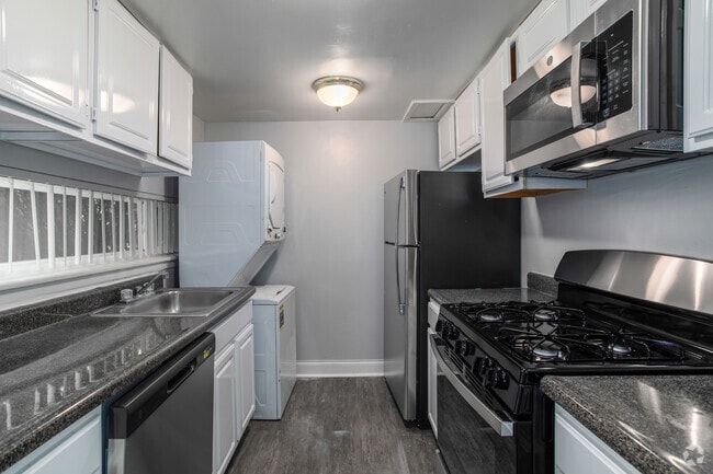 Cocina - Franklin Square Townhomes