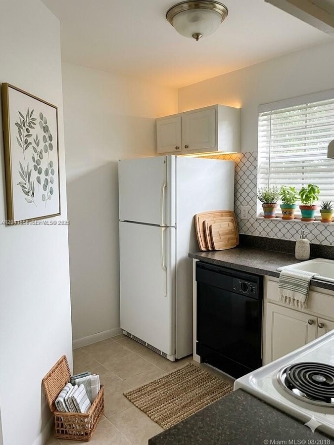 Photo - 1761 NW 96th Terrace Unidad 3H