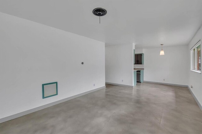 Photo - 1504 Braes Ridge Dr