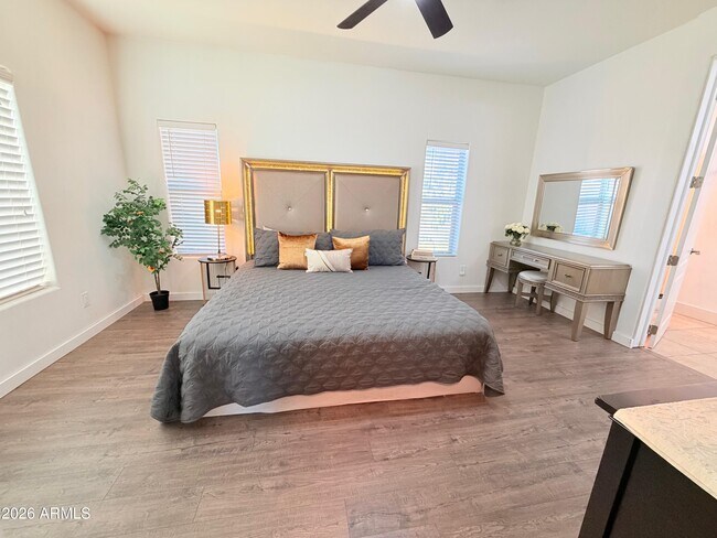 Photo - 1507 E Apollo Rd