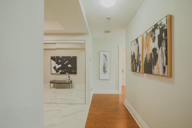 Photo - 8 Sampson Mews Unité FL1-ID1034614P