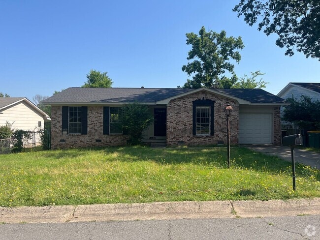 Building Photo - 4822 Greenfield Dr Rental