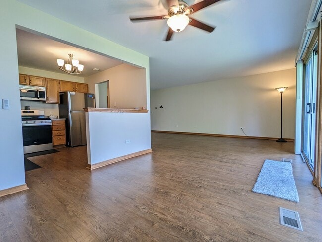 Photo - 66 Beechmont Ct