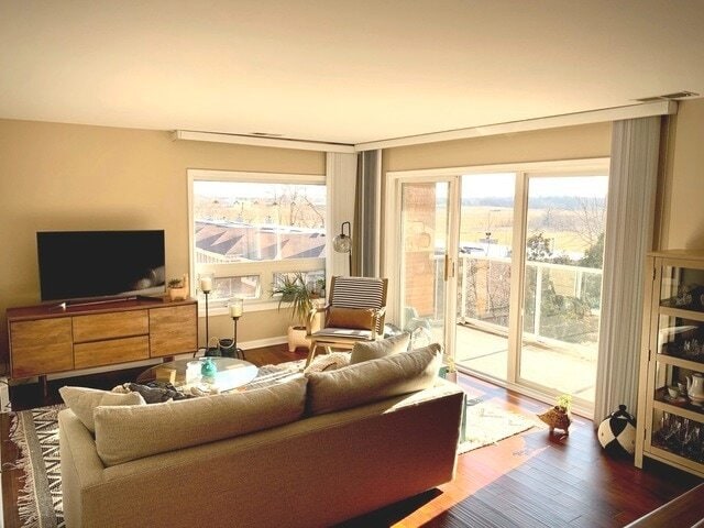 Photo - 1635 N Milwaukee Ave