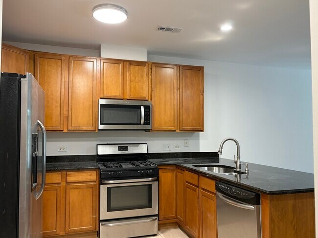 Photo - 6436 Roosevelt Rd Unit 208
