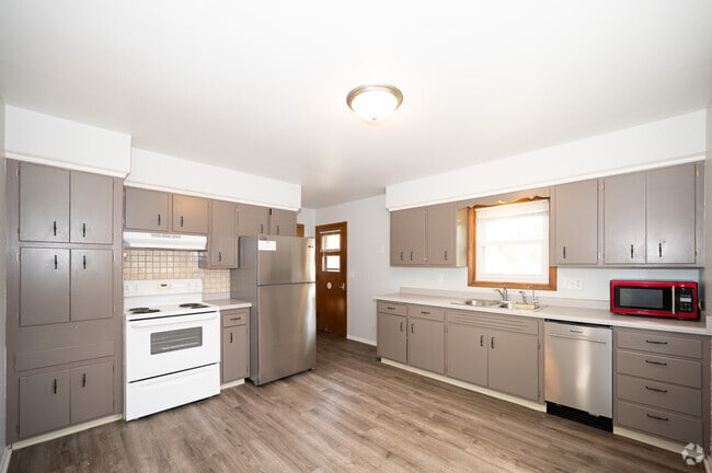 Building Photo - 2418 23rd Ave NW Rental
