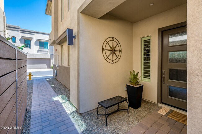 Photo - 7463 E Paraiso Dr