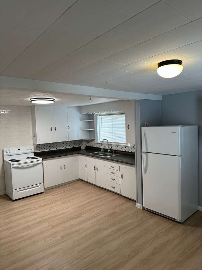 Cocina - 144 Chapin St