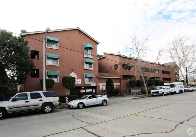 Photo - Vista Terrace Apartments