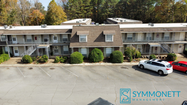 Building Photo - Call Leasing office for promotion details. Unit 761-A Rental