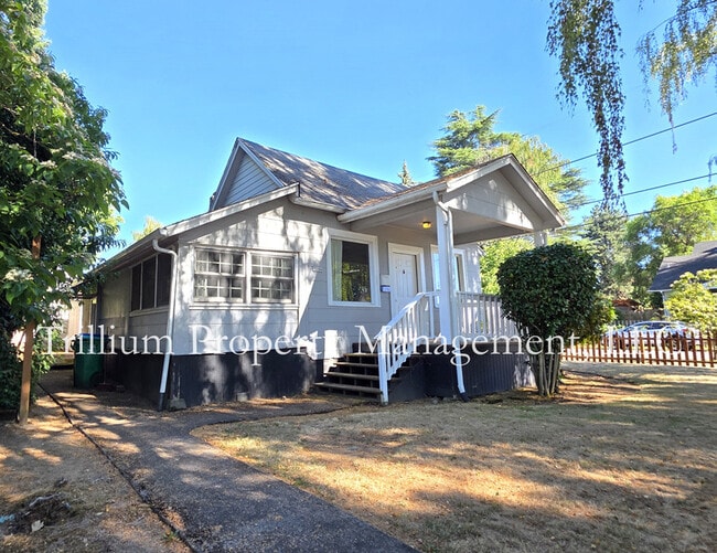 Building Photo - 7106 NE 15th Ave Rental