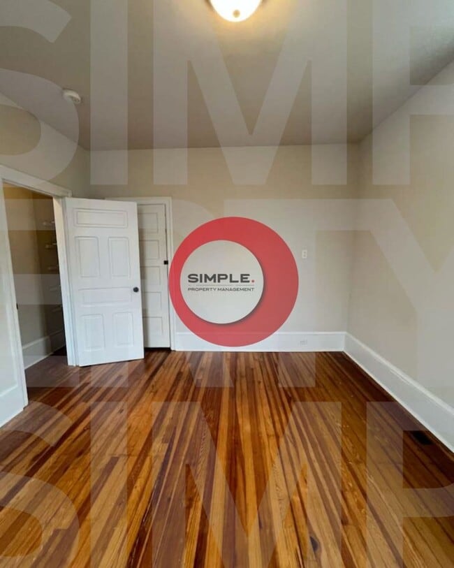 Photo - 556 Main St Unit B1