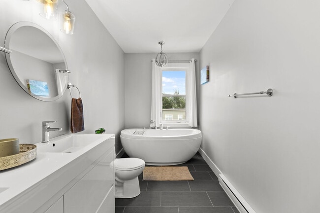 Photo - 52 Pennywell Rd Unité SI FL2-ID1438831P