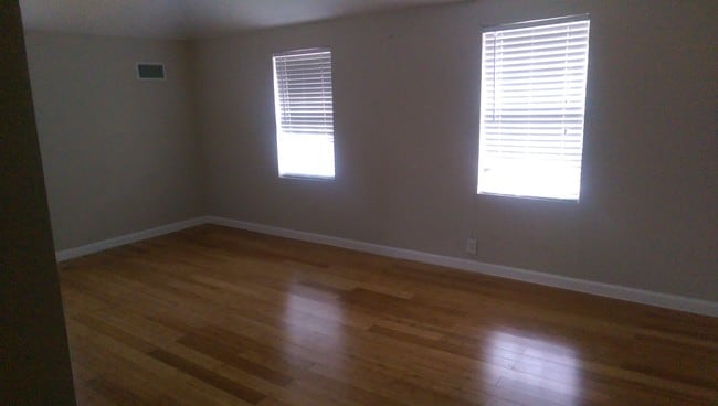 Photo - 3800 Garrott St