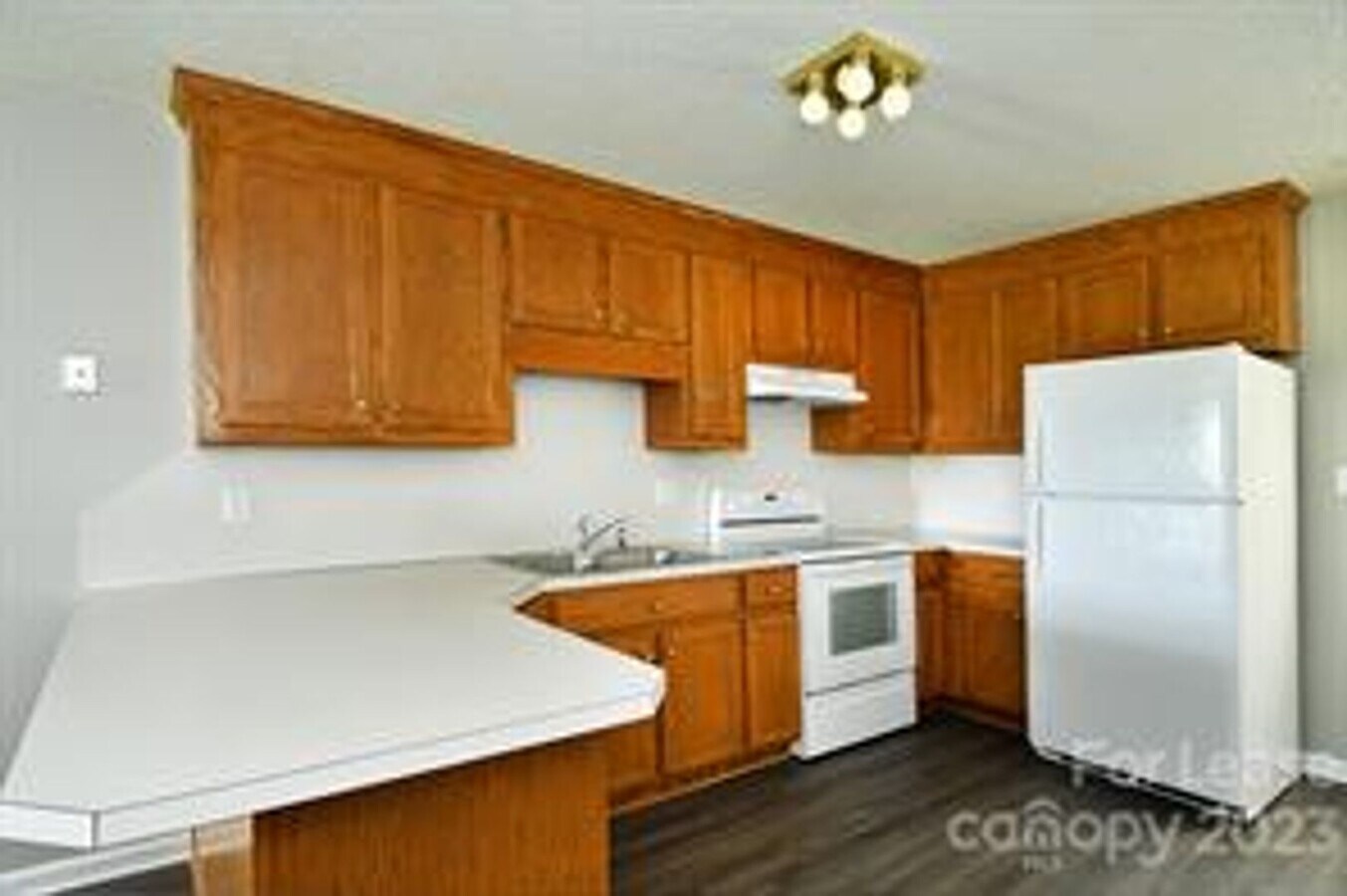 Photo - 166 Glen-Gar Dr