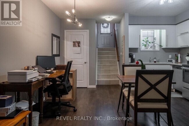 Photo - 3200 Singleton Ave