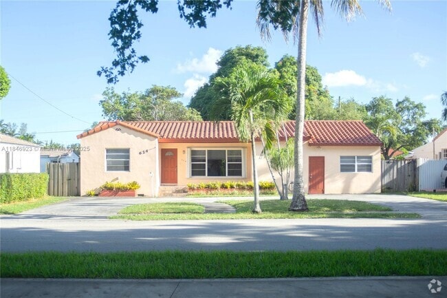 Building Photo - 624 Westward Dr Rental
