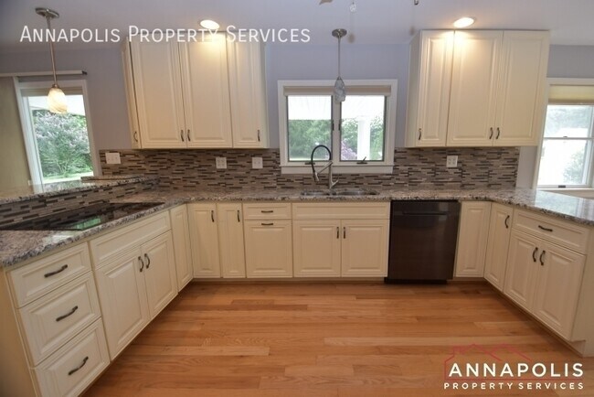 Photo - 7809 Locust Wood Rd