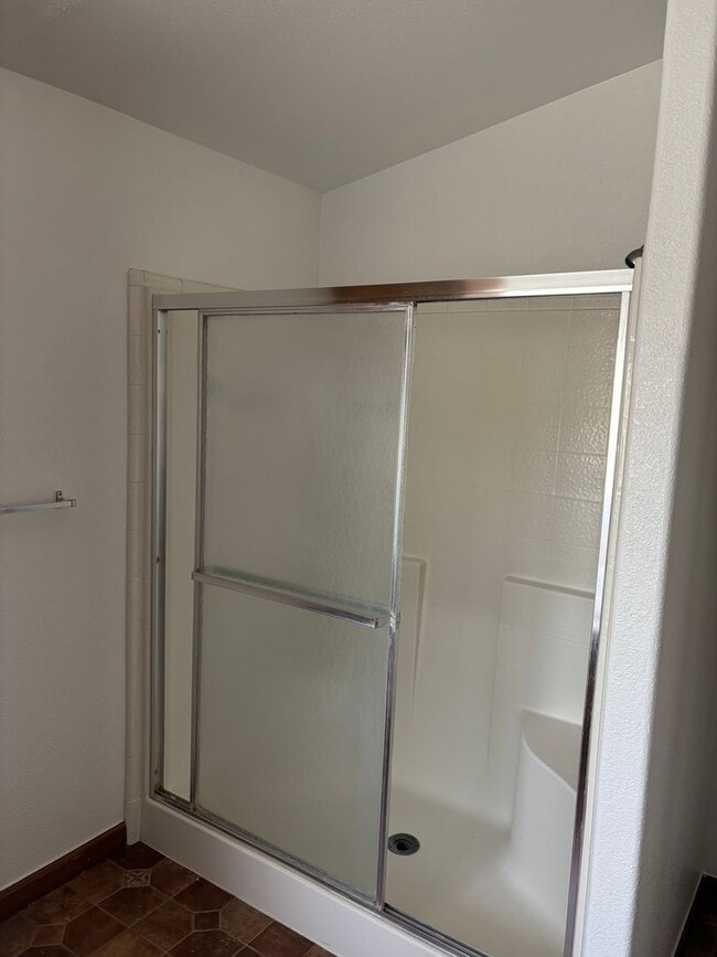 Photo - 4 Bedroom in Arboga! Available Now!