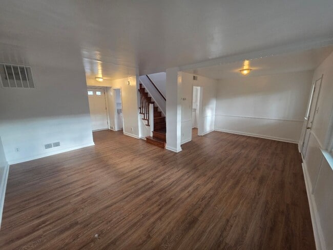 Photo - 4 S Cannon Dr