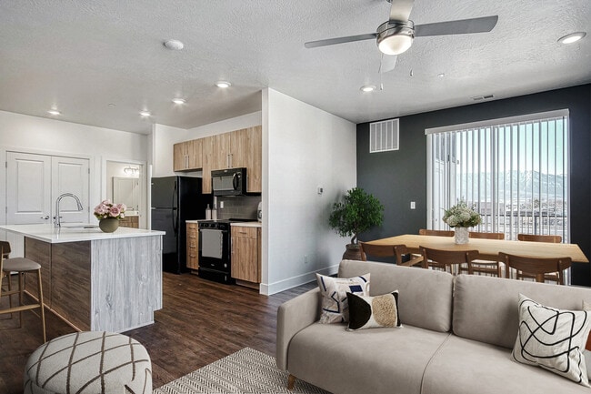 Building Photo - Strata Apartments