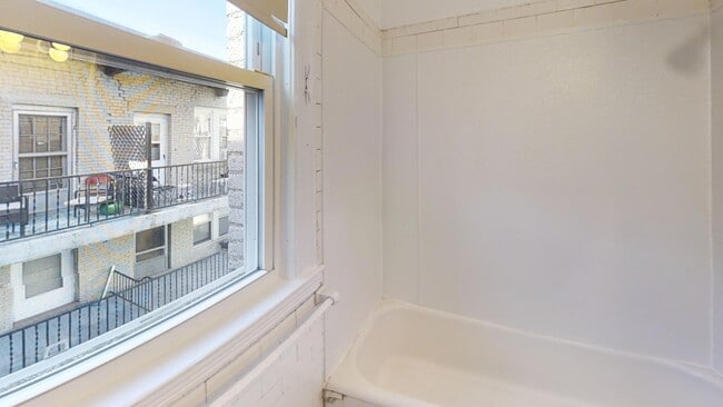 Building Photo - 1638 Commonwealth Ave Unit 25 Rental