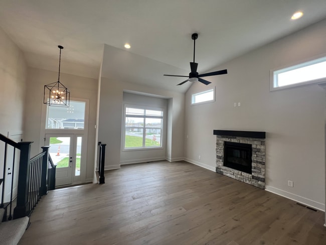 Photo - 11014 S Millstone Dr