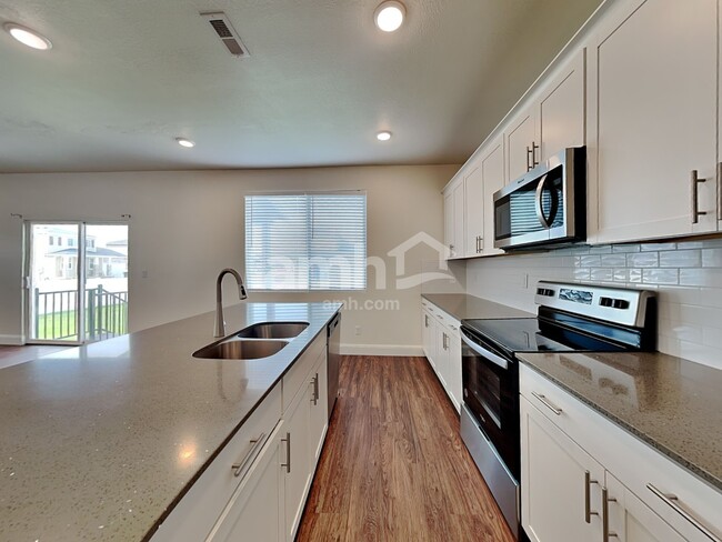 Photo - 2704 W 3340 S