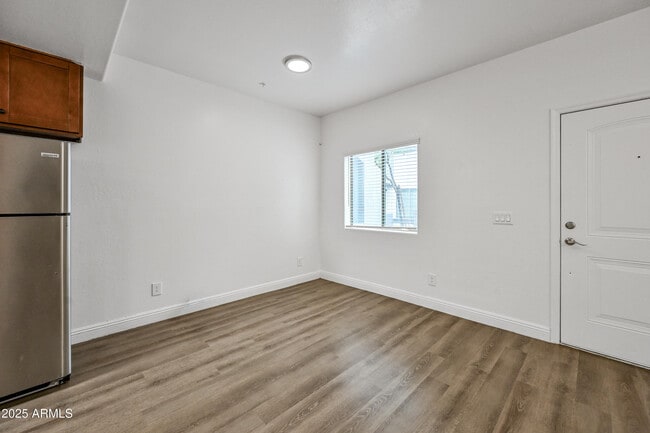 Photo - 4608 W Maryland Ave Unit 1161