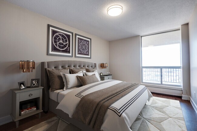 Photo - Bowling Green IV